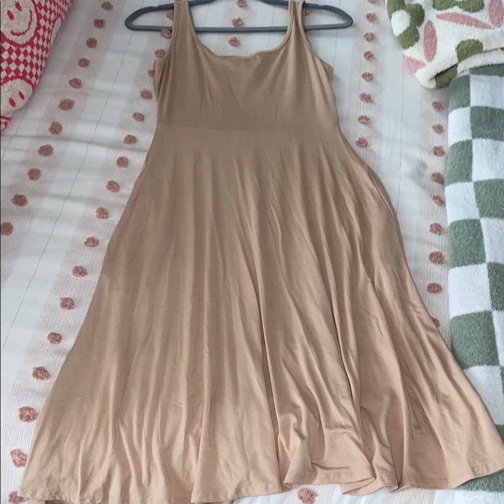Elegant Tan Sleeveless Dress